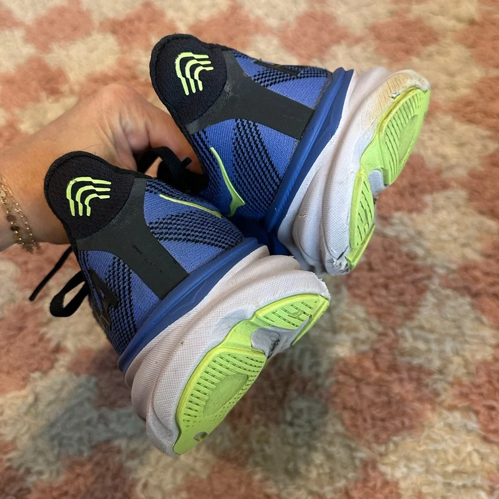 Hoka One One Clifton 9 running shoes - Picture 7 of 12